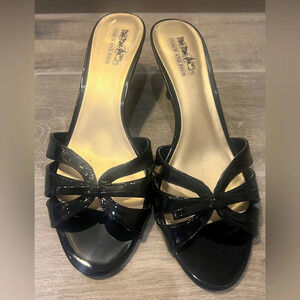 Coach and Four Black Lilah patent heeled Slipon sandals size 9 1/2